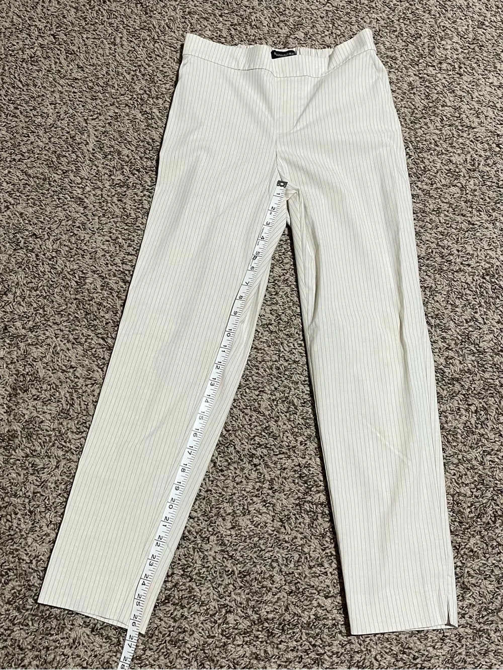 Women's pants Banana Republic Hayden Pant size 2 pinstripe white